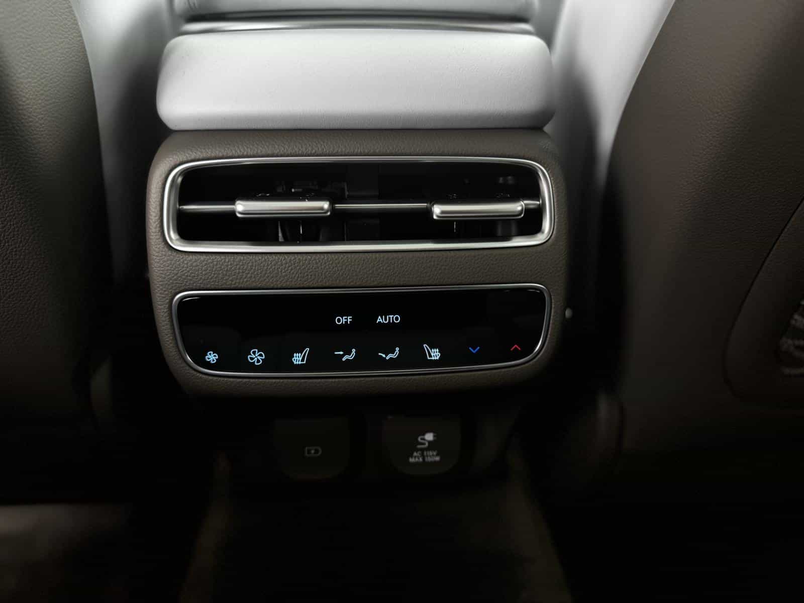 2026 Genesis GV70 Prestige 2.5T - Image 12