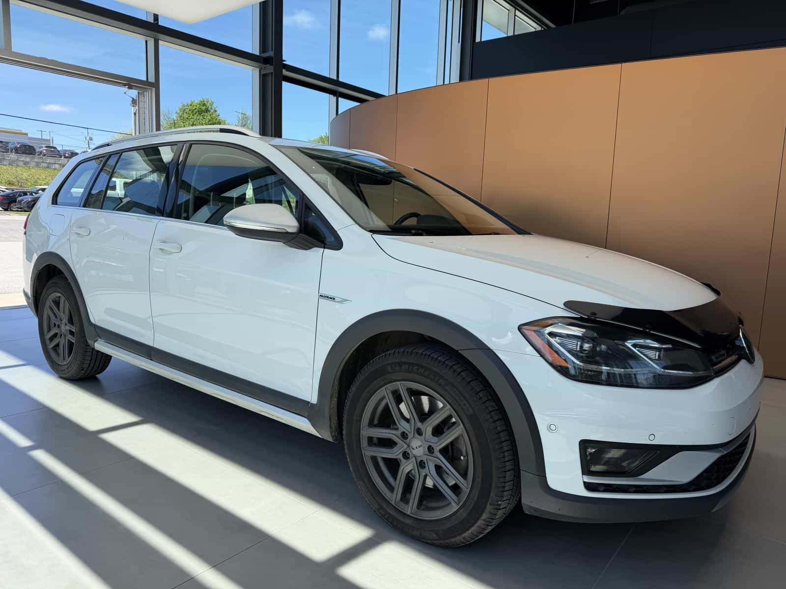 Image 1 Volkswagen Golf Sportwagen 1.8 TSI 2019