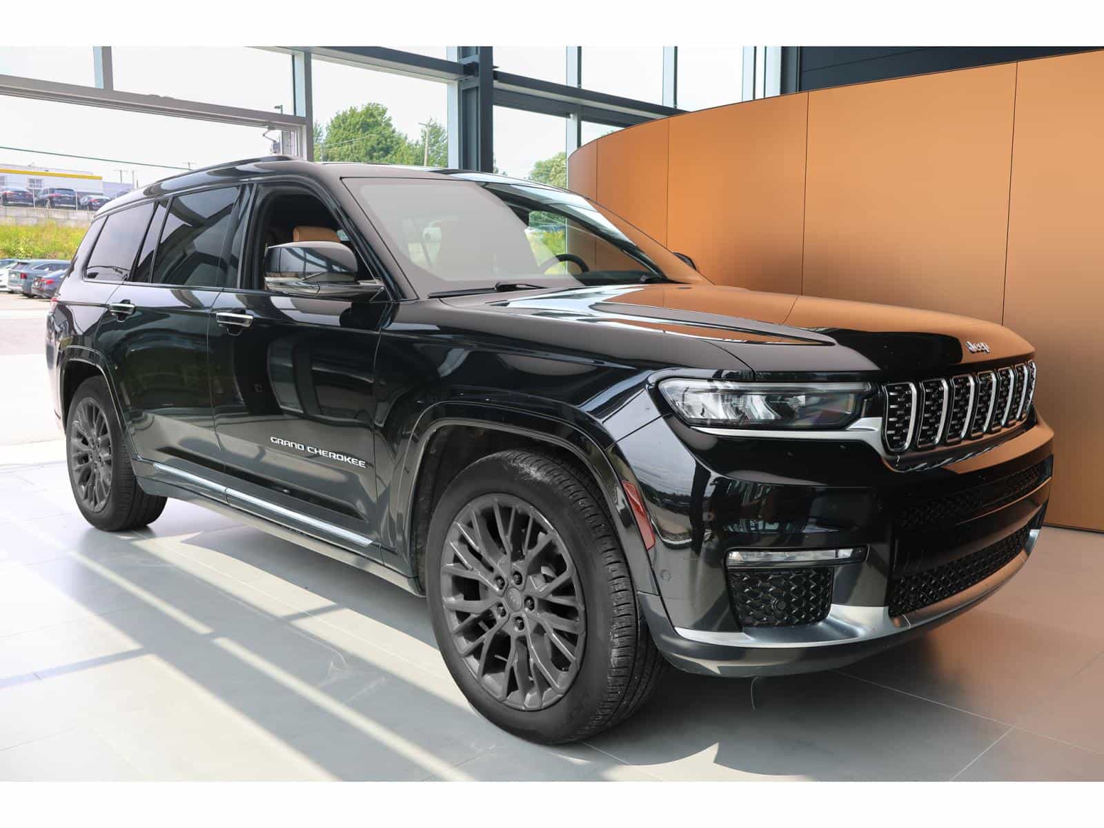 Image 1 Jeep Grand Cherokee L Summit Reserve 2023