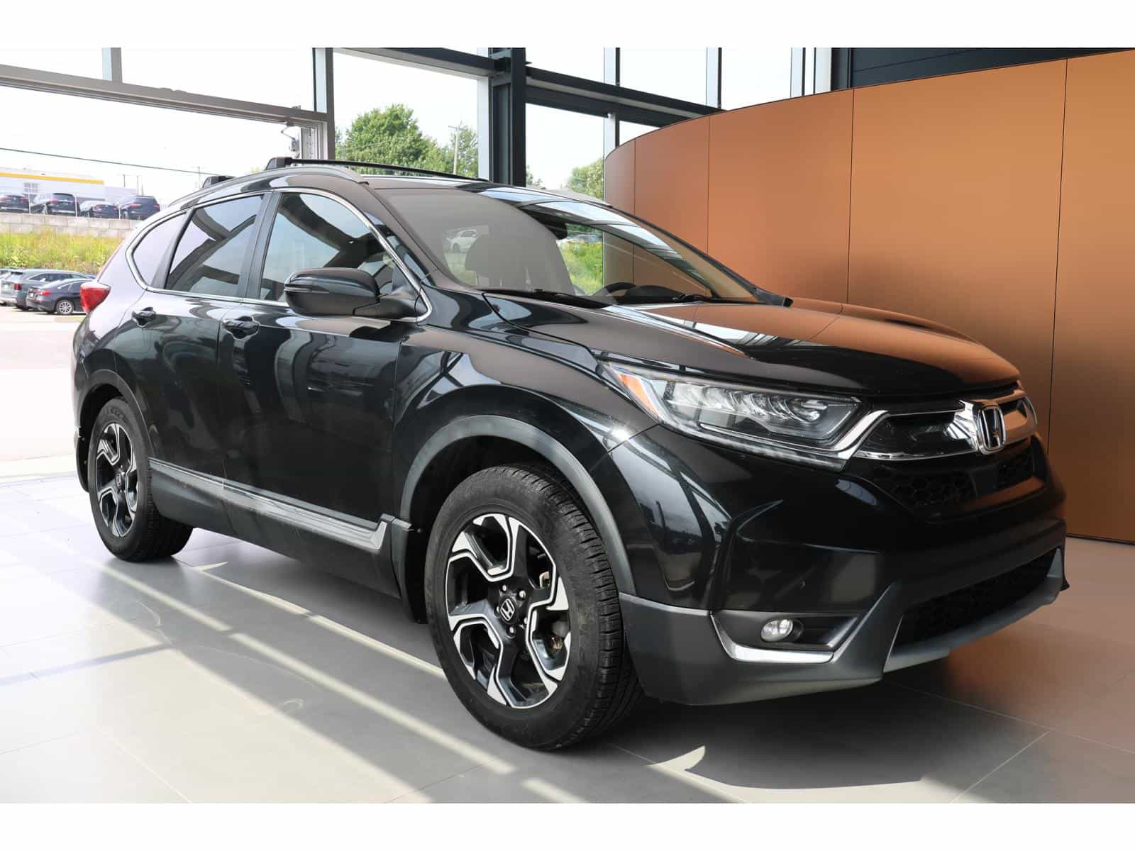 Image 1 Honda CR-V Touring 2017