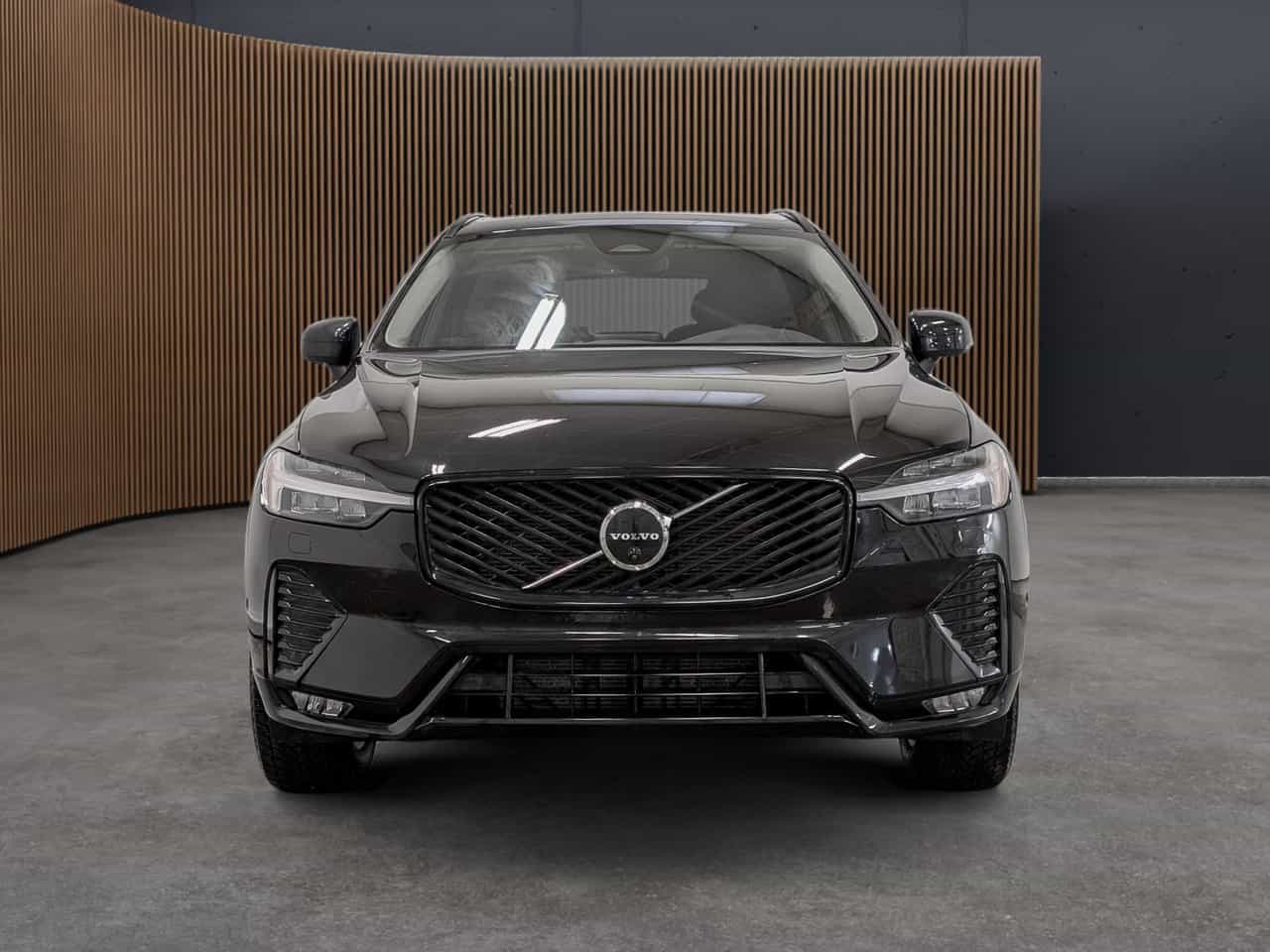 2026 Volvo XC60 B5 - Plus - Image 4