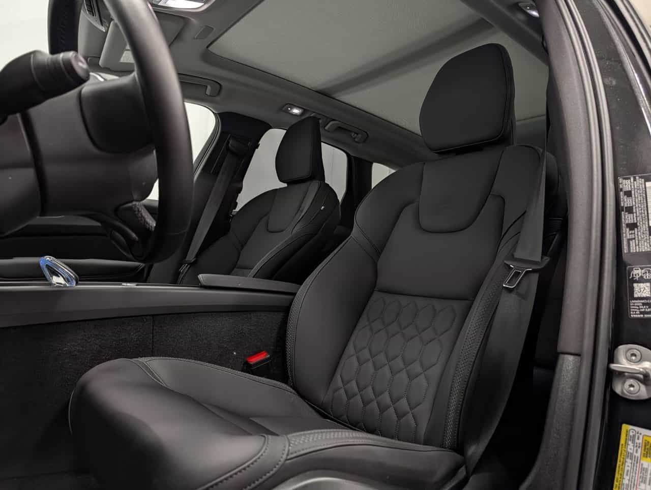 2026 Volvo XC60 B5 - Plus - Image 9