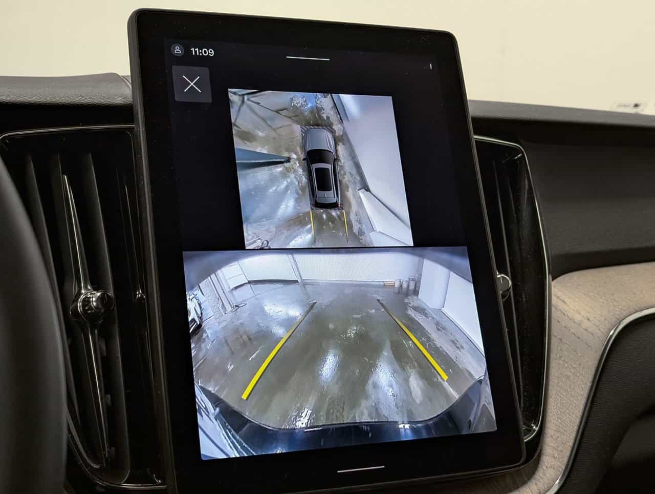 2026 Volvo XC60 B5 - Plus - Image 14