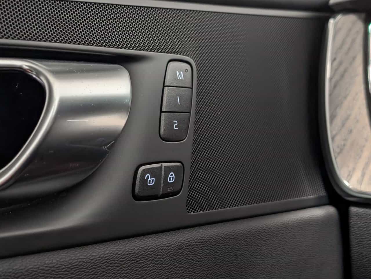 2026 Volvo XC60 B5 - Plus - Image 21