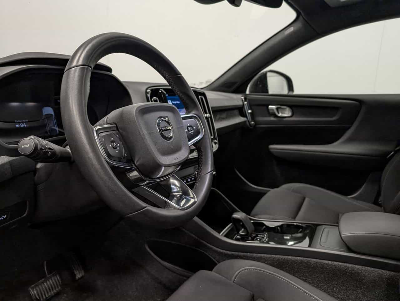 Image 8 Volvo C40 Recharge Core 2023