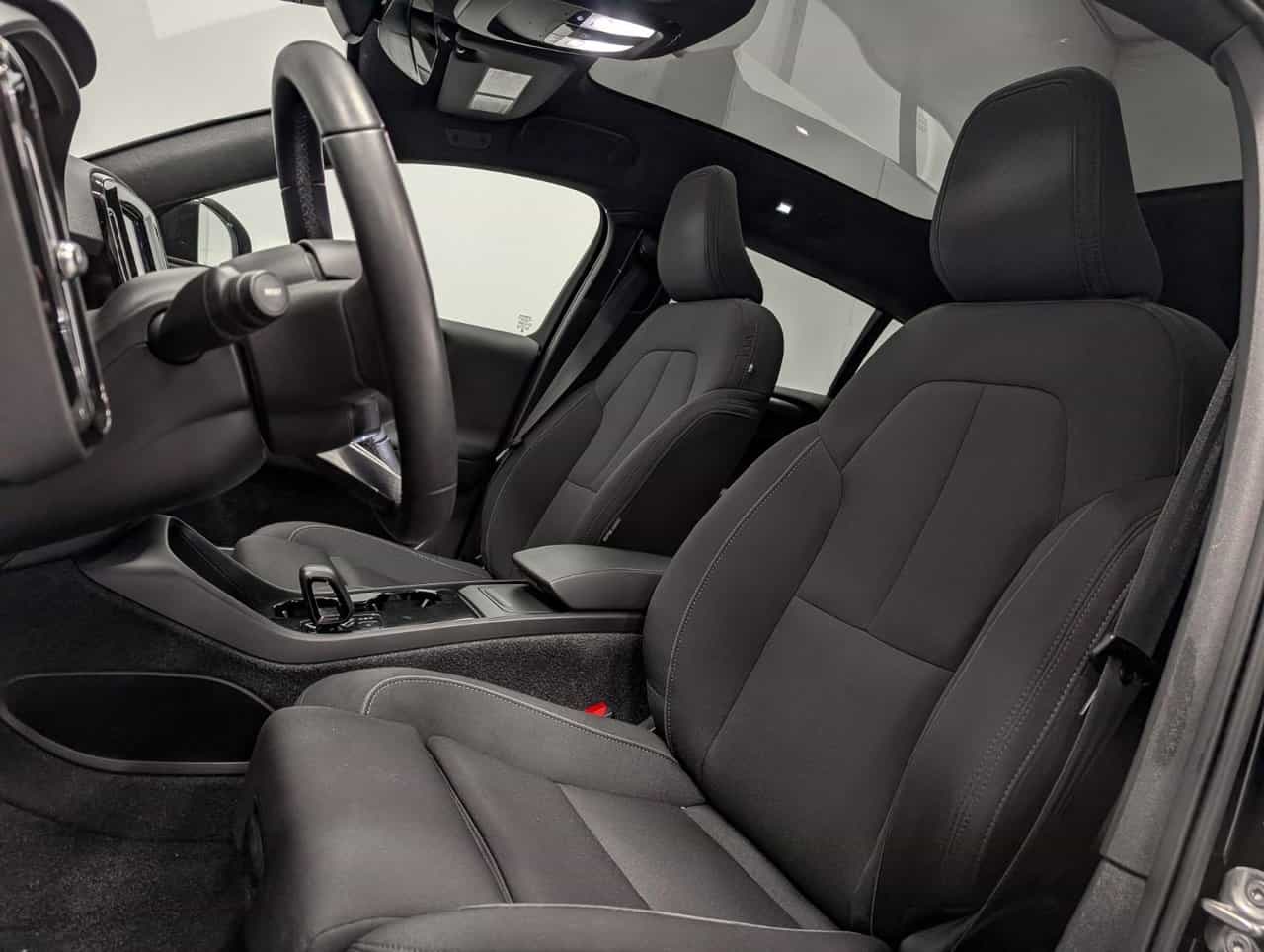 2023 Volvo C40 Recharge Core - Image 9