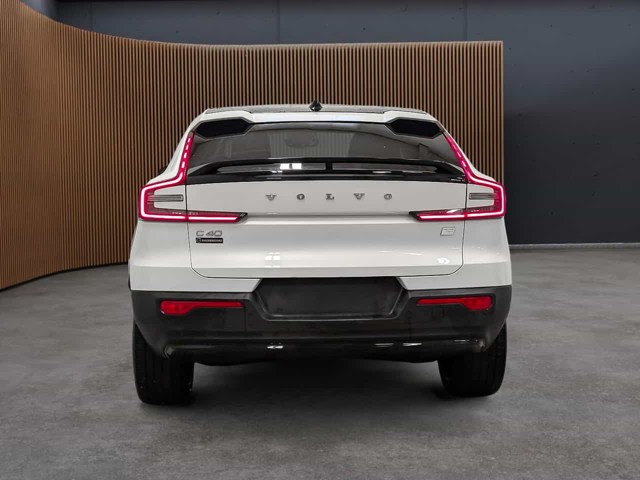 2023 Volvo C40 Recharge Plus - Image 5