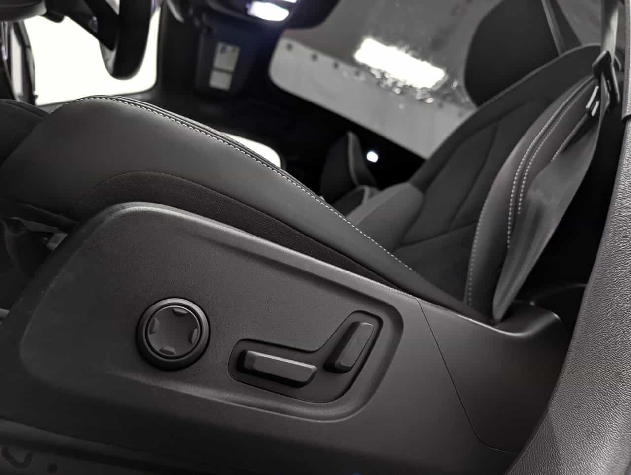 2023 Volvo C40 Recharge Plus - Image 10