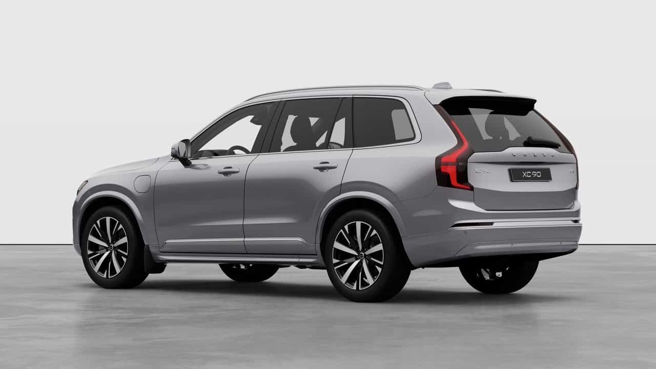 Image 2 Volvo XC90 Recharge Core 2026