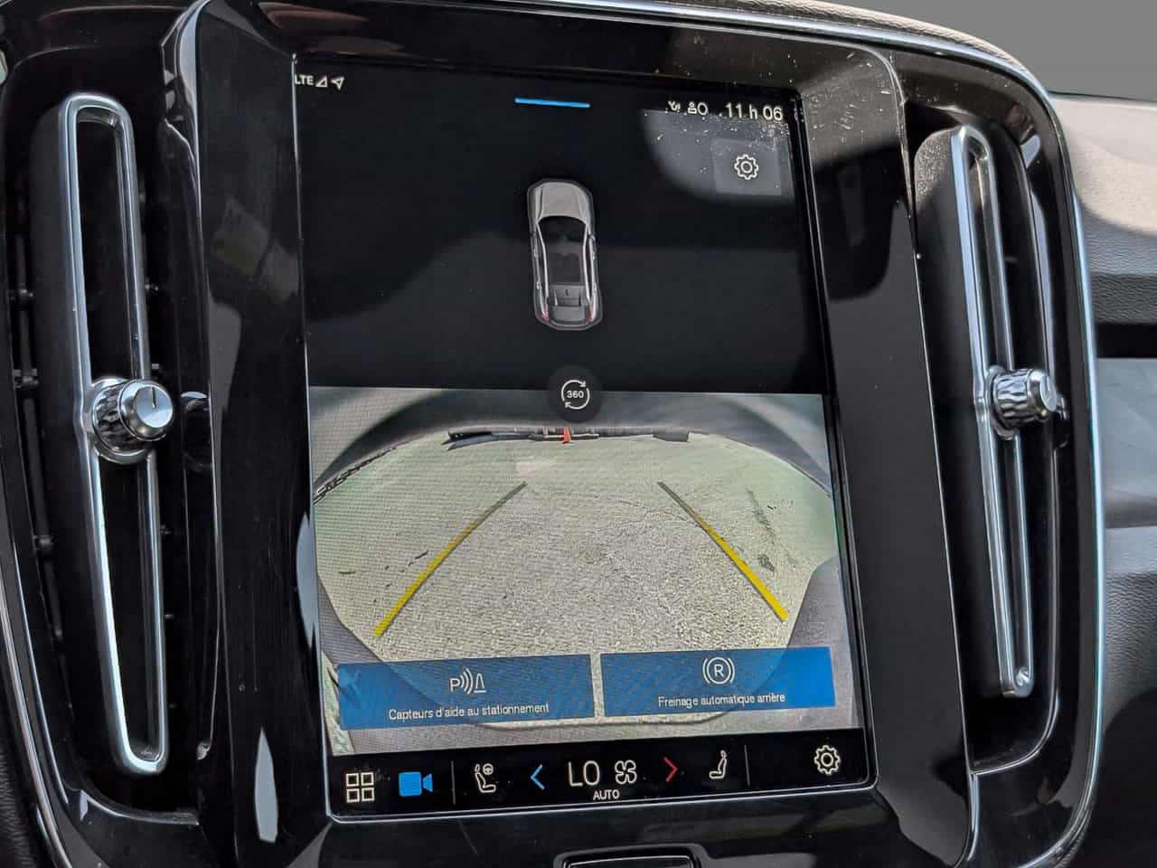 2022 Volvo C40 Recharge Ultimate - Image 18