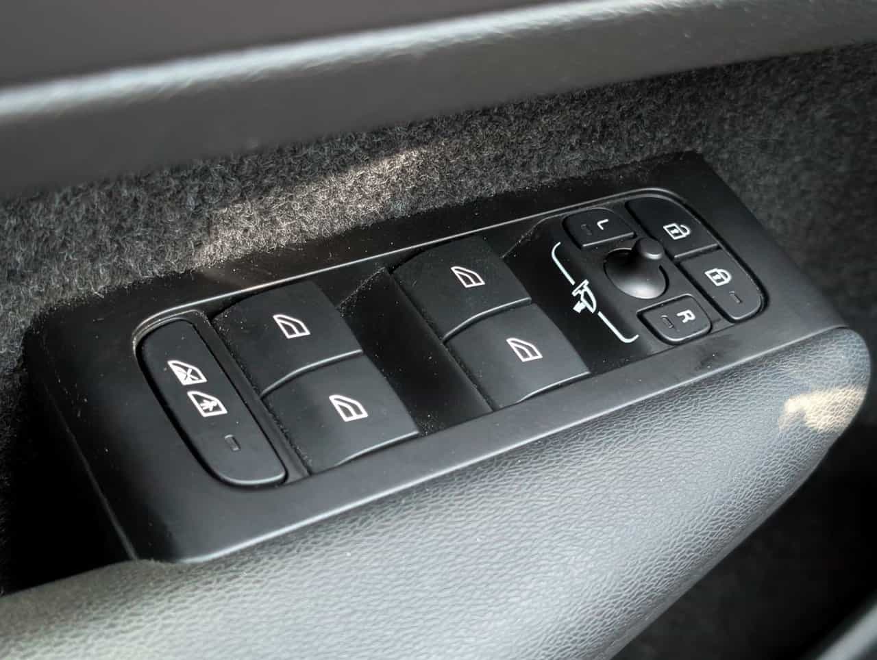 2022 Volvo C40 Recharge Ultimate - Image 22