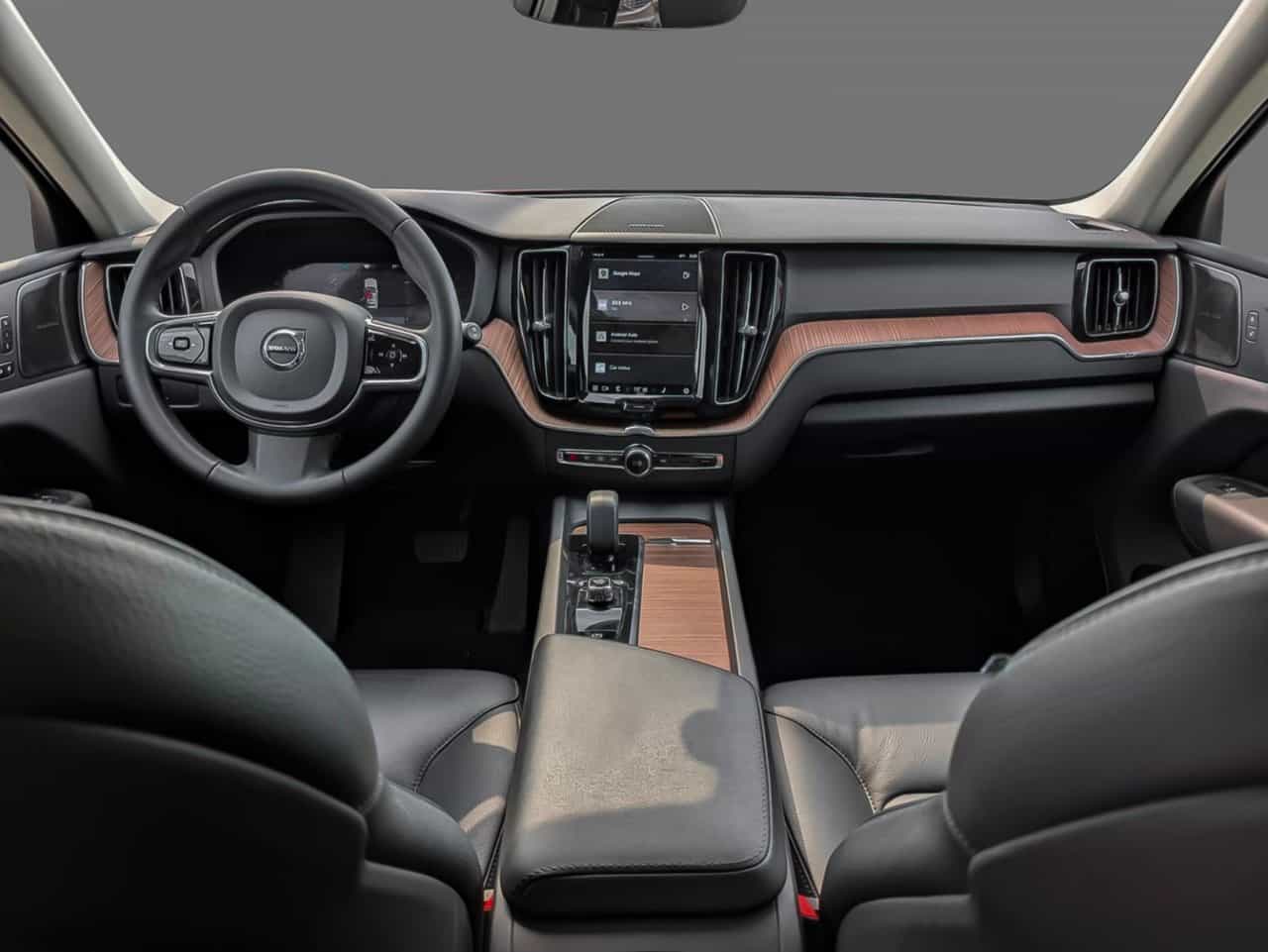 2023 Volvo XC60 Plus B6 - Image 13