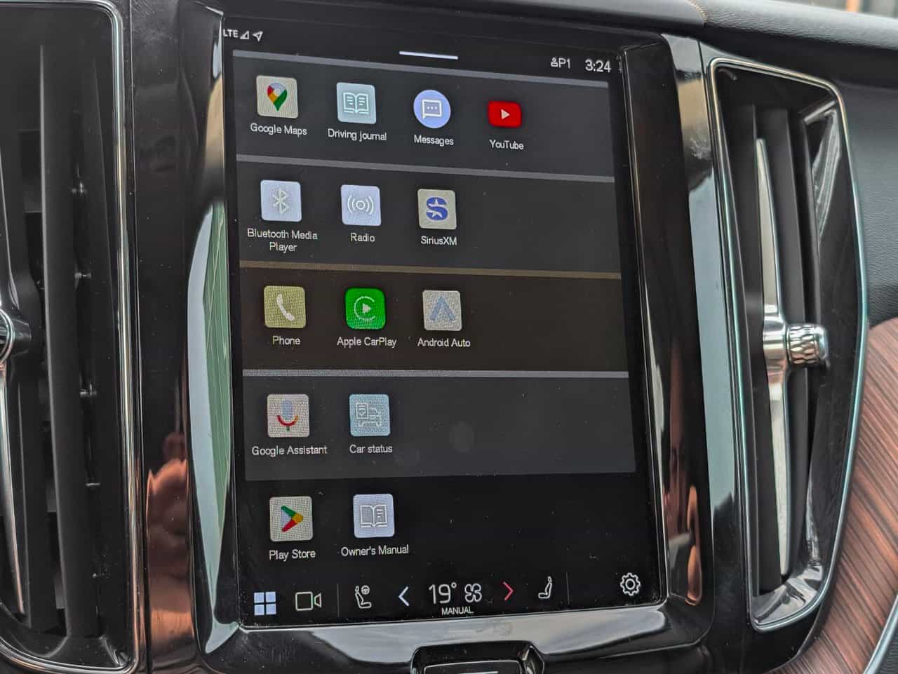 Image 17 Volvo XC60 Plus B6 2023