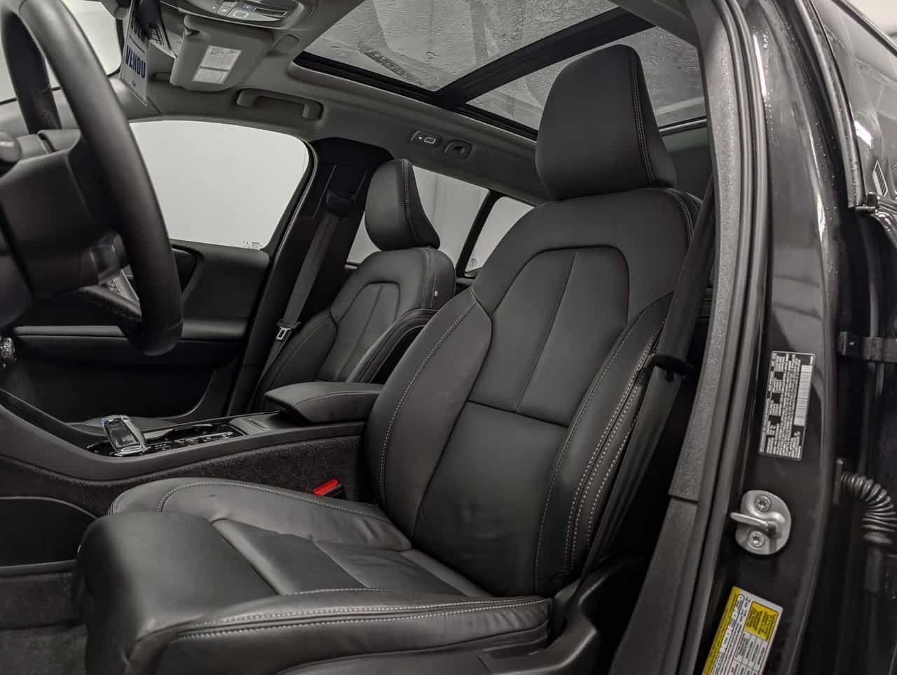 Image 6 Volvo XC40 B5 - Plus 2025