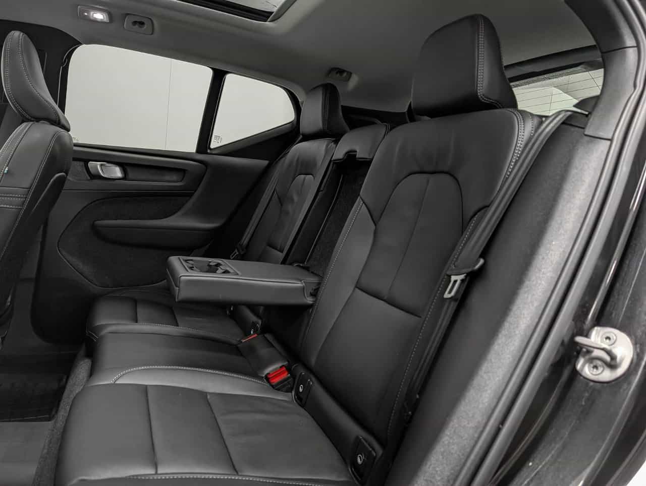 Image 8 Volvo XC40 B5 - Plus 2025