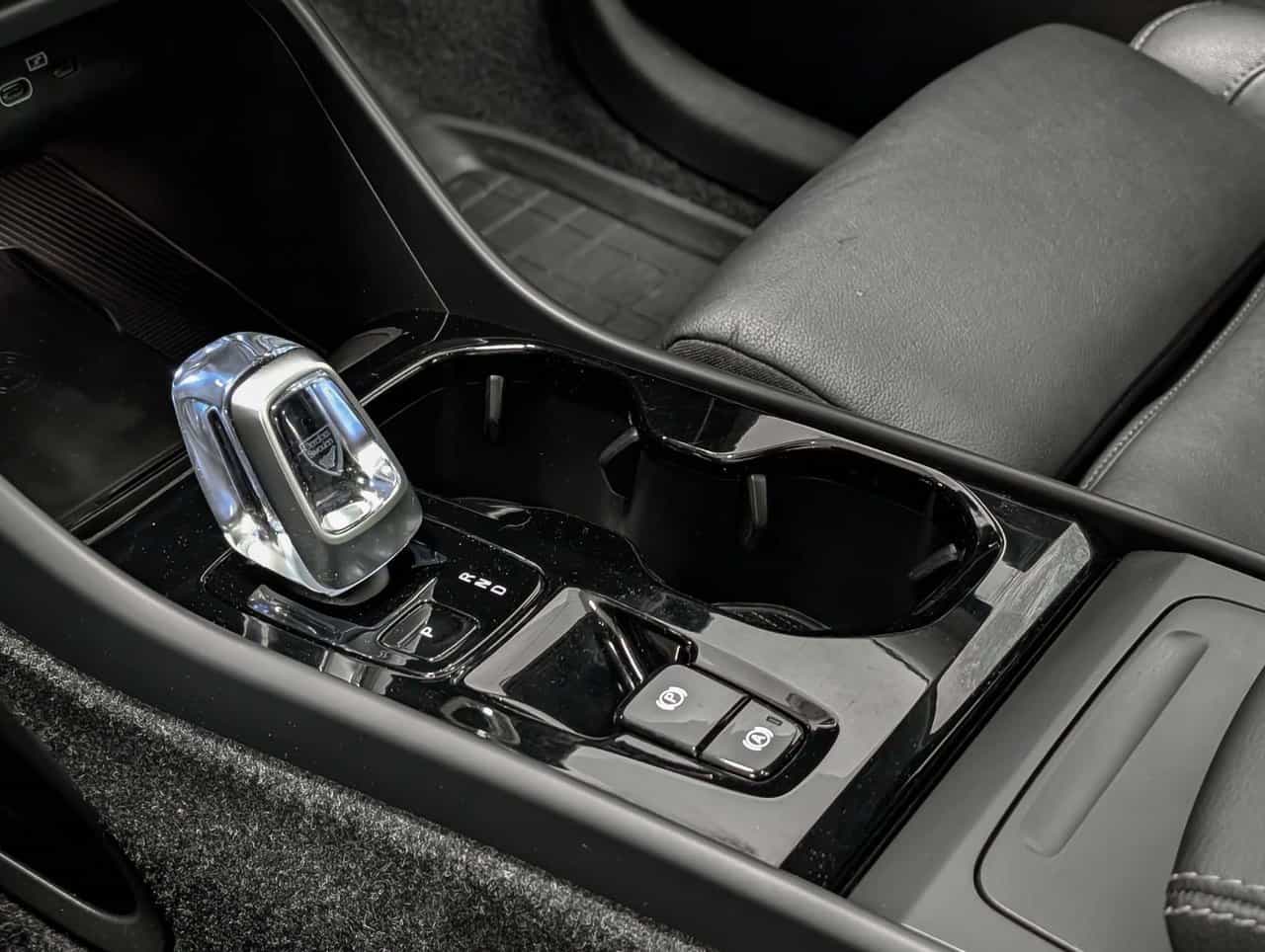 Image 14 Volvo XC40 B5 - Plus 2025