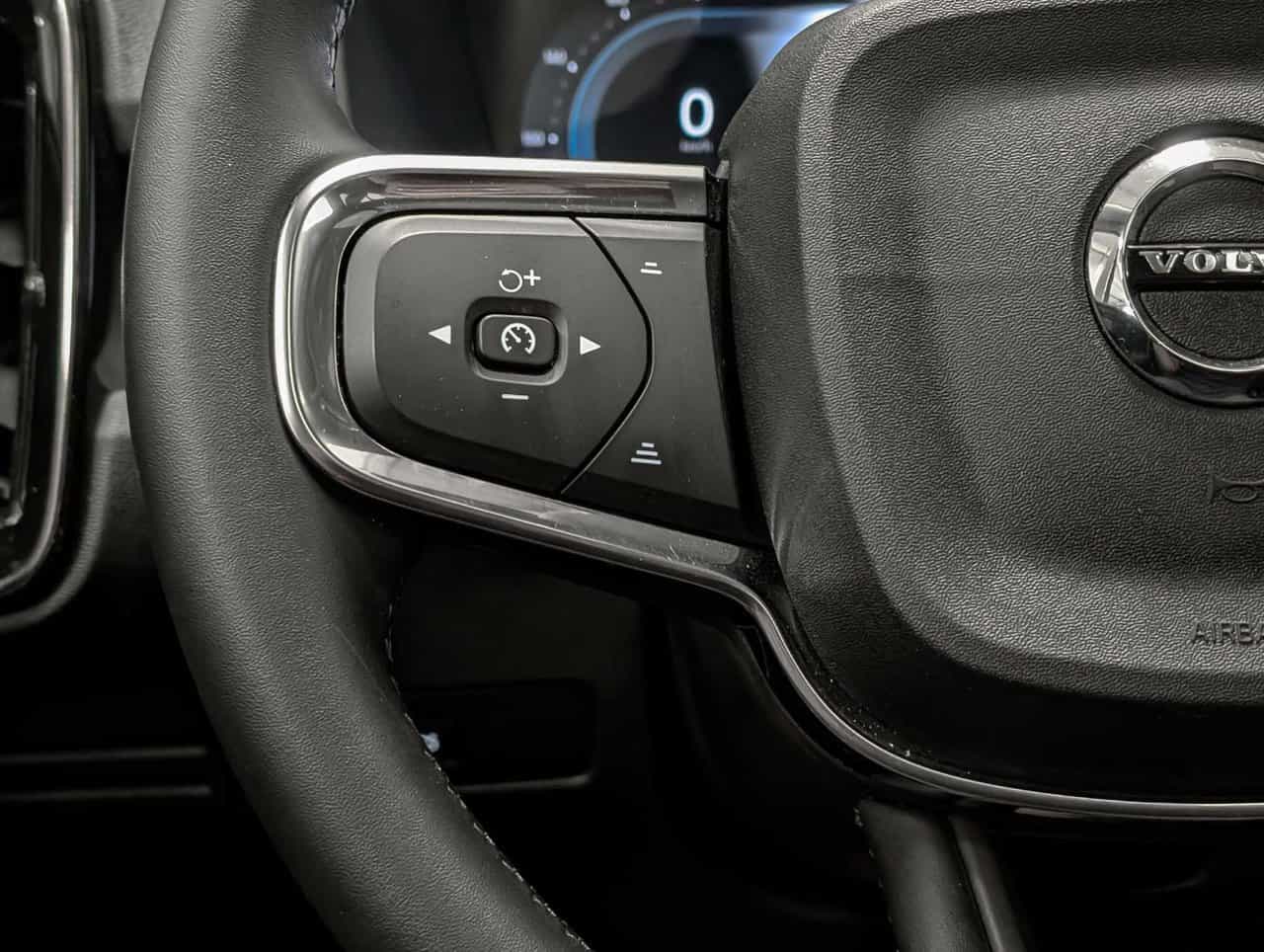 Image 17 Volvo XC40 B5 - Plus 2025