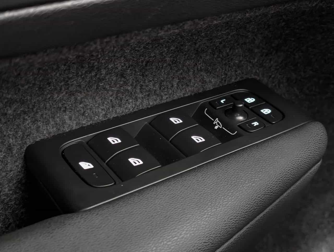 Image 20 Volvo XC40 B5 - Plus 2025