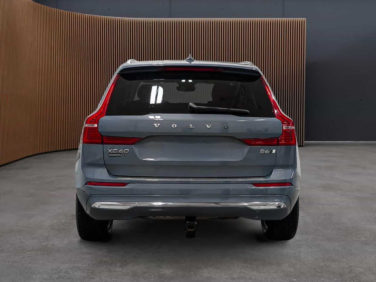 2023 Volvo XC60 Plus B6 - Image 5
