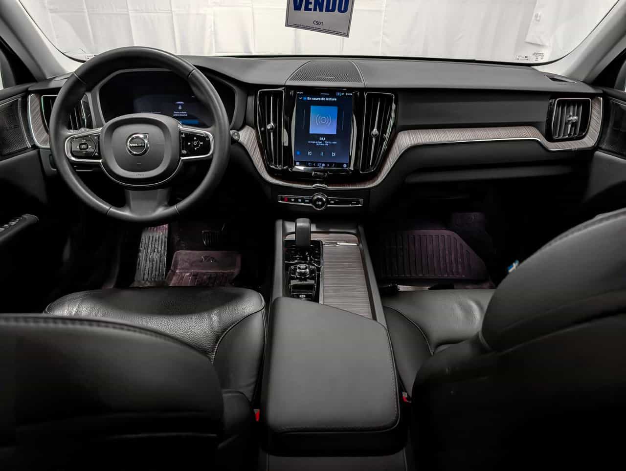 2023 Volvo XC60 Plus B6 - Image 12