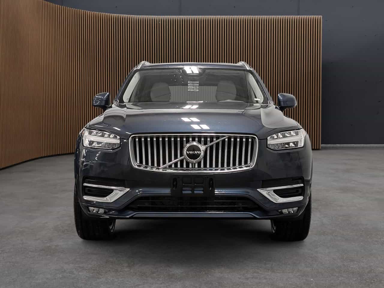2024 Volvo XC90 B6 - Core - Image 2