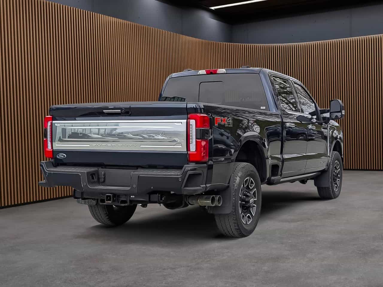 Image 6 Ford F250 4x4 - Crew Cab Platinum - 160 WB 2023