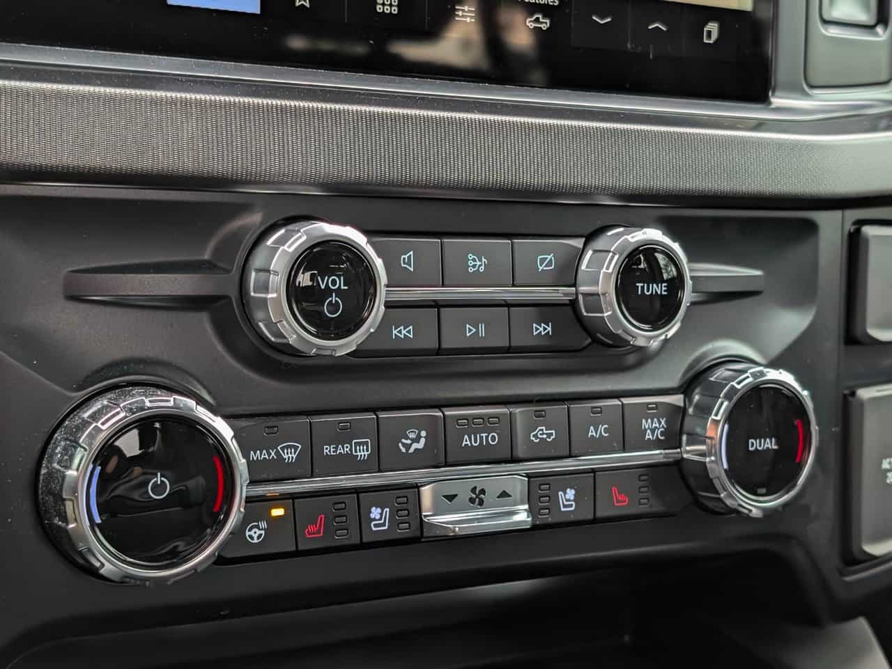 Image 20 Ford F250 4x4 - Crew Cab Platinum - 160 WB 2023