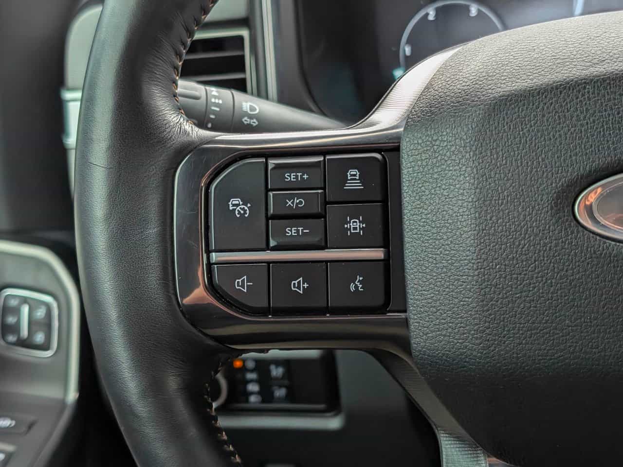 Image 26 Ford F250 4x4 - Crew Cab Platinum - 160 WB 2023