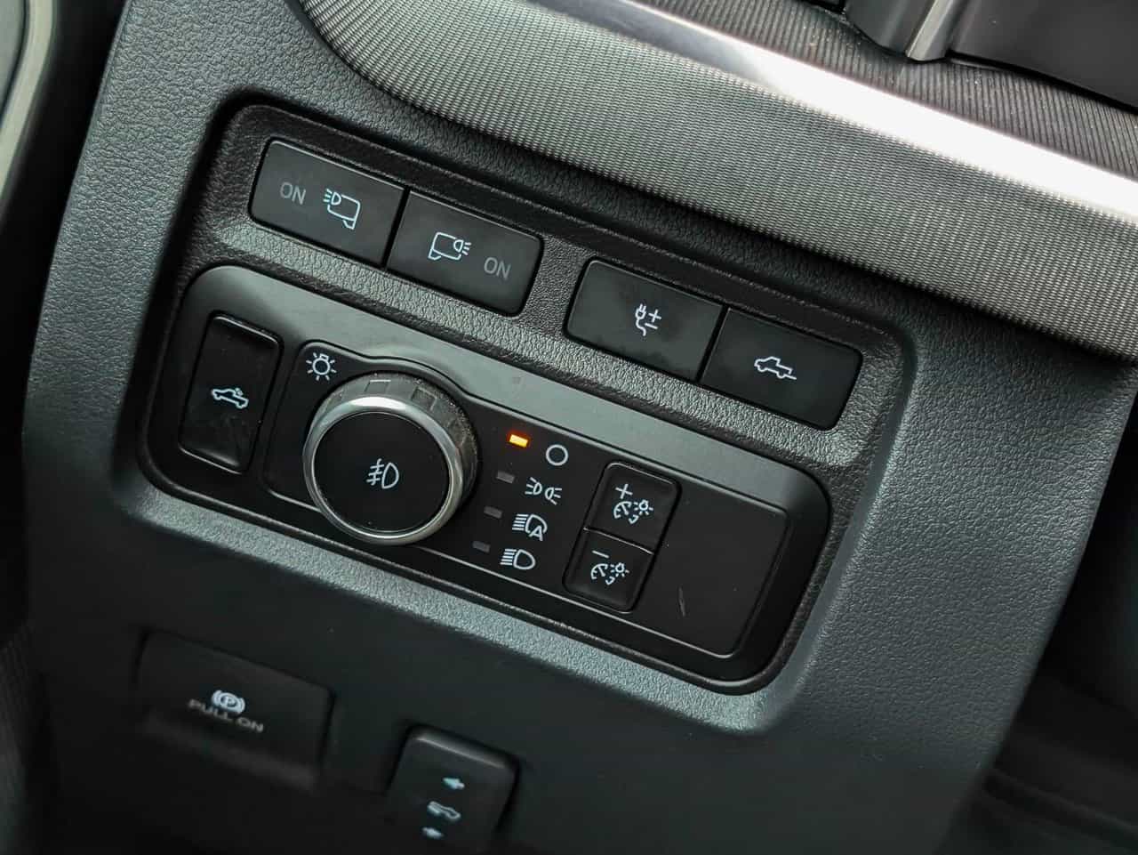 Image 29 Ford F250 4x4 - Crew Cab Platinum - 160 WB 2023