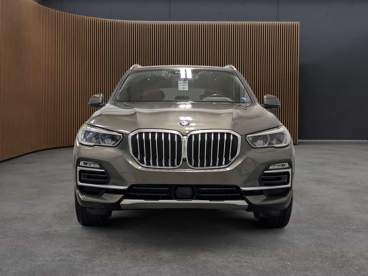 Image 2 BMW X5 xDrive45e 2021