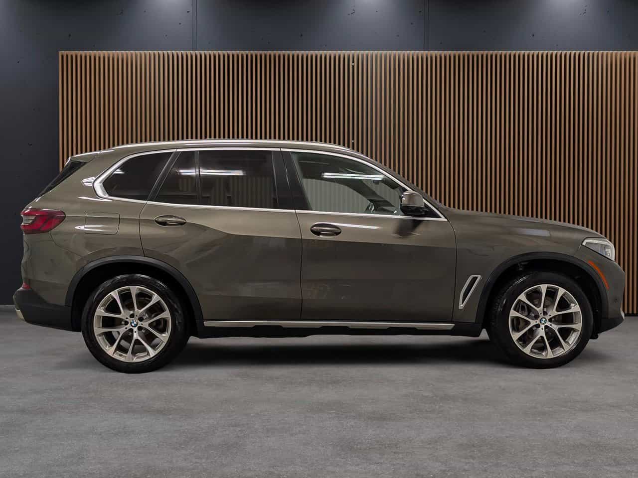 2021 BMW X5 xDrive45e - Image 7