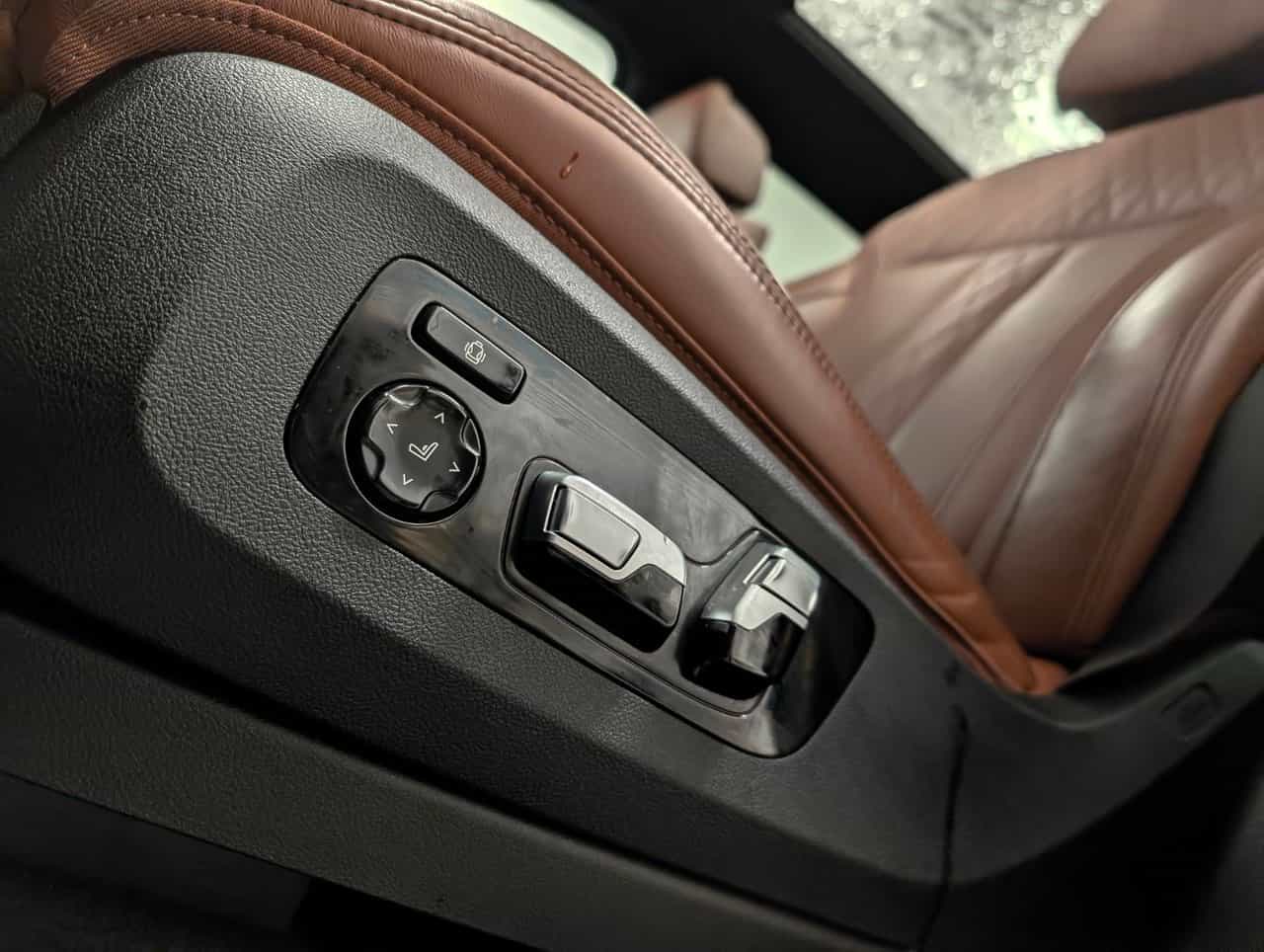 2021 BMW X5 xDrive45e - Image 10