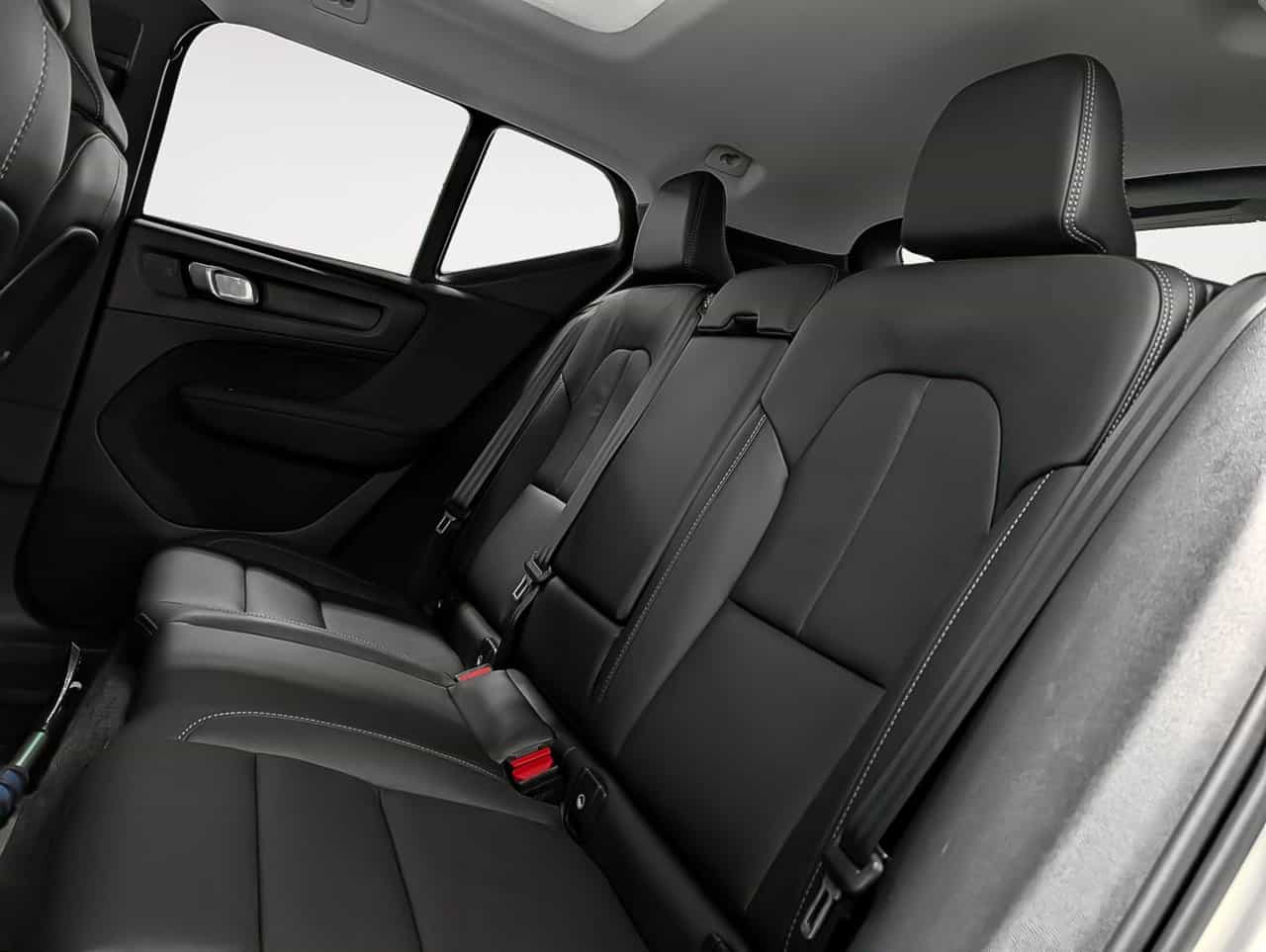 Image 12 Volvo XC40 B5 - Plus 2025