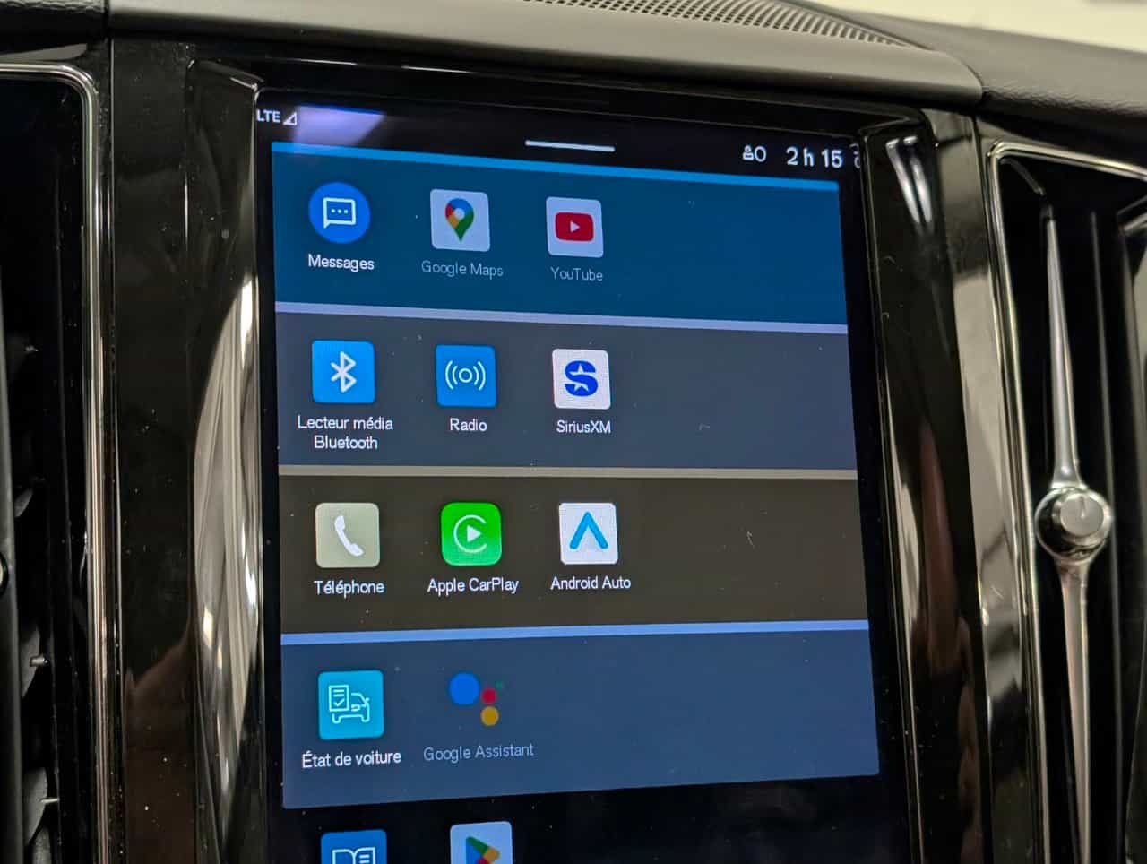 2022 Volvo XC60 Momentum - Image 17