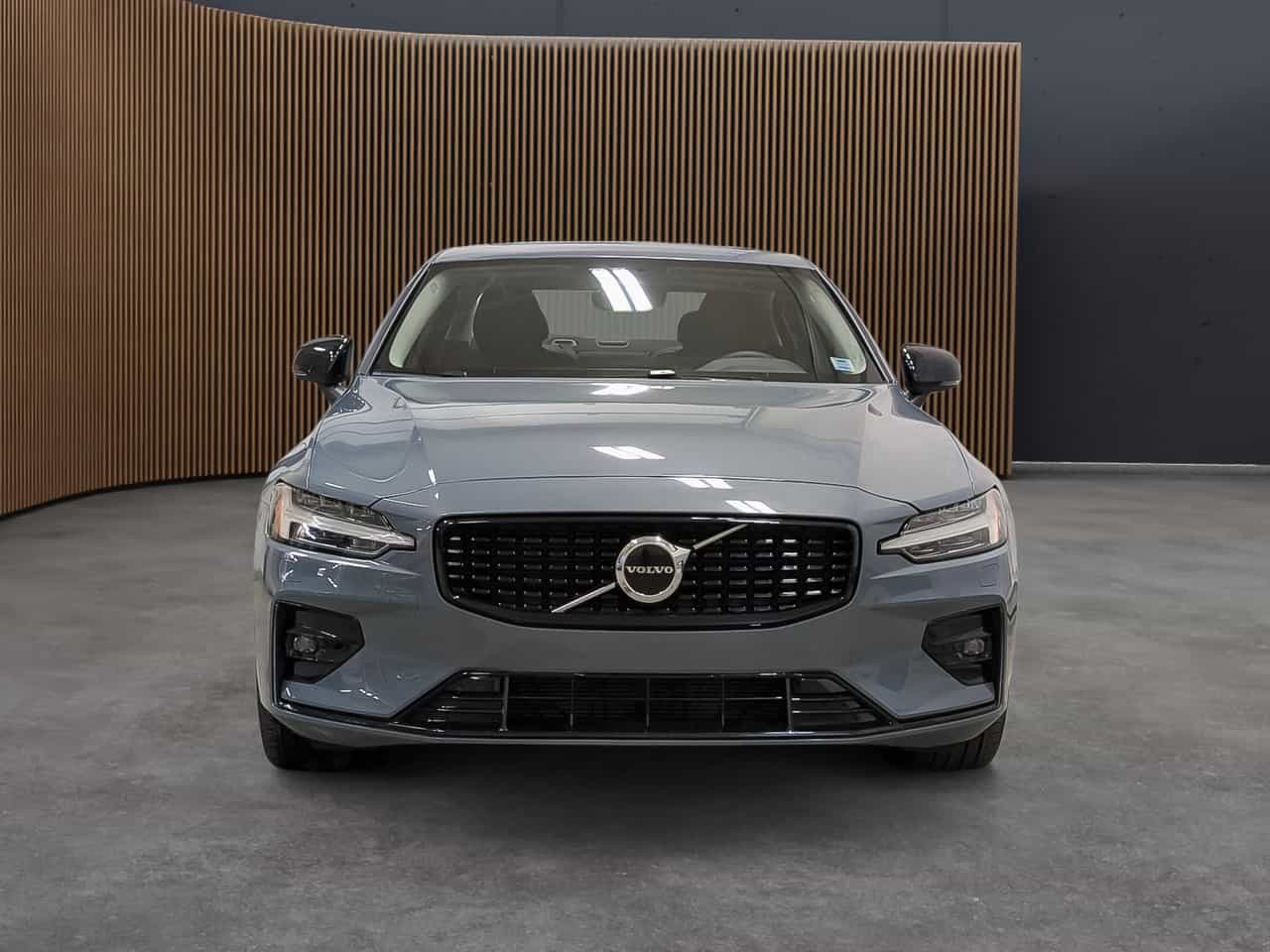 Image 2 Volvo S60 B5 - Core 2024