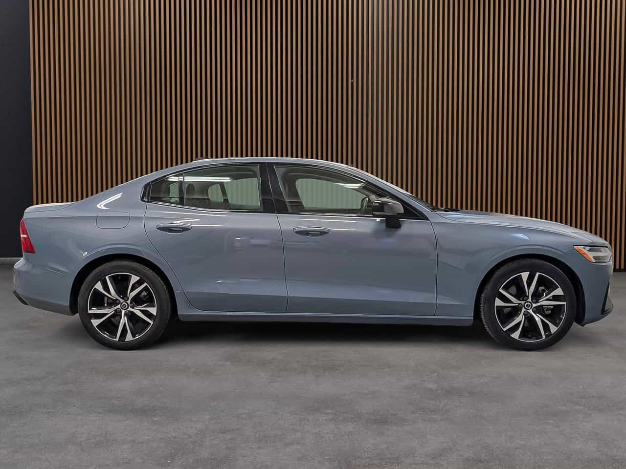 Image 7 Volvo S60 B5 - Core 2024