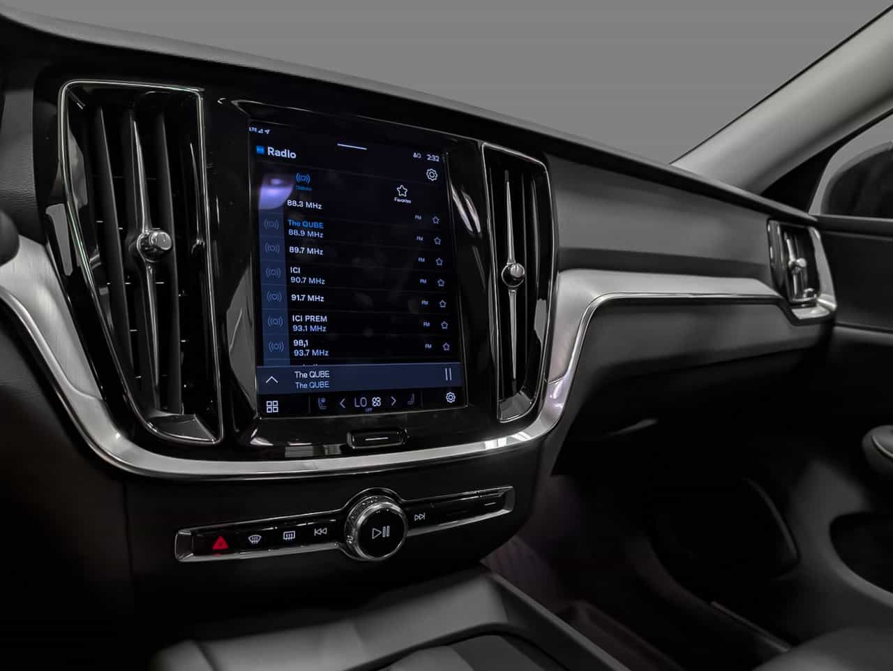 Image 15 Volvo S60 B5 - Core 2024