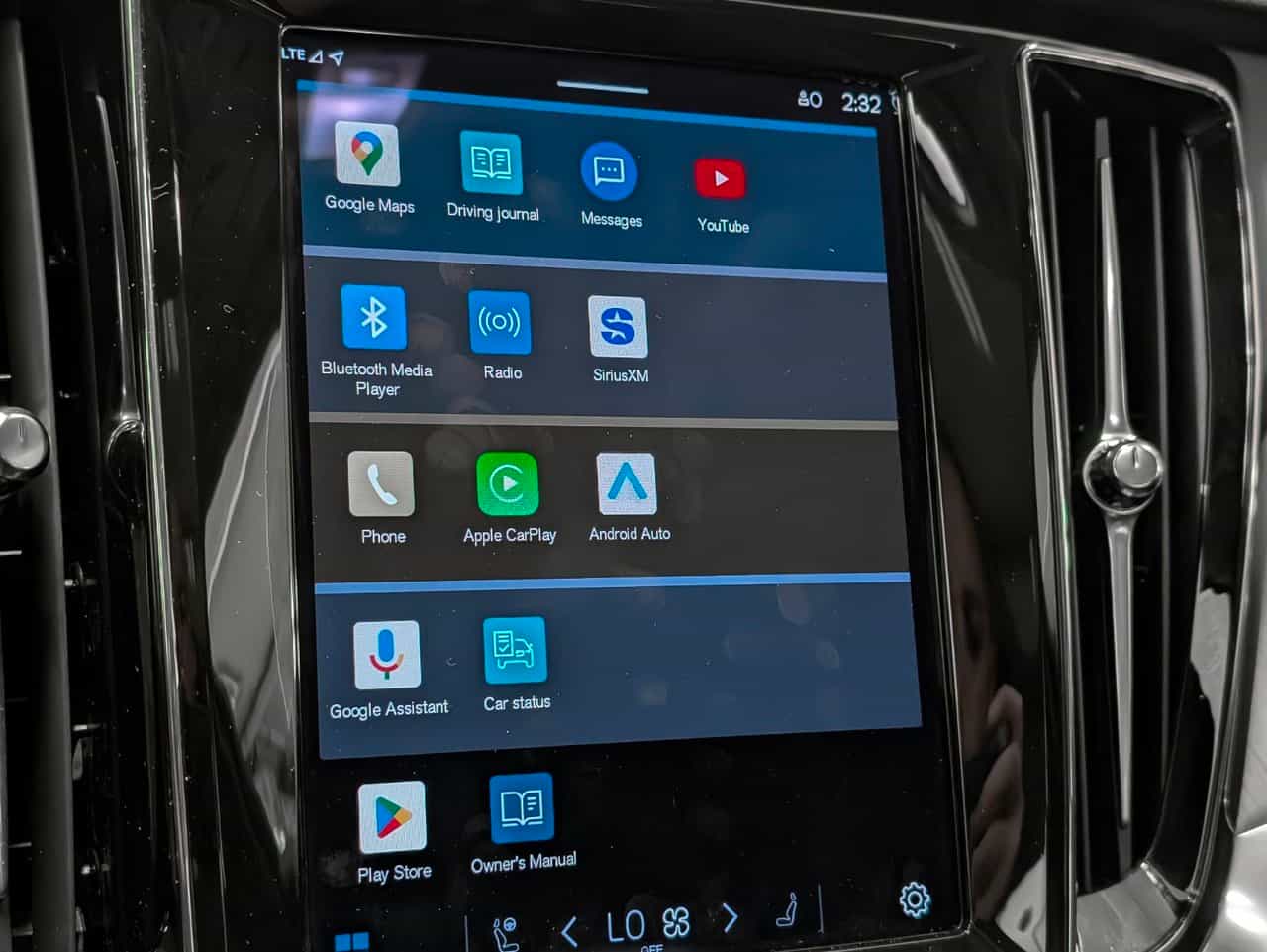 2024 Volvo S60 B5 - Core - Image 16