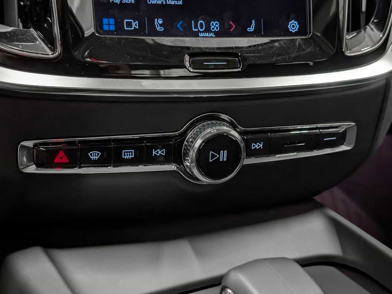 2024 Volvo S60 B5 - Core - Image 17