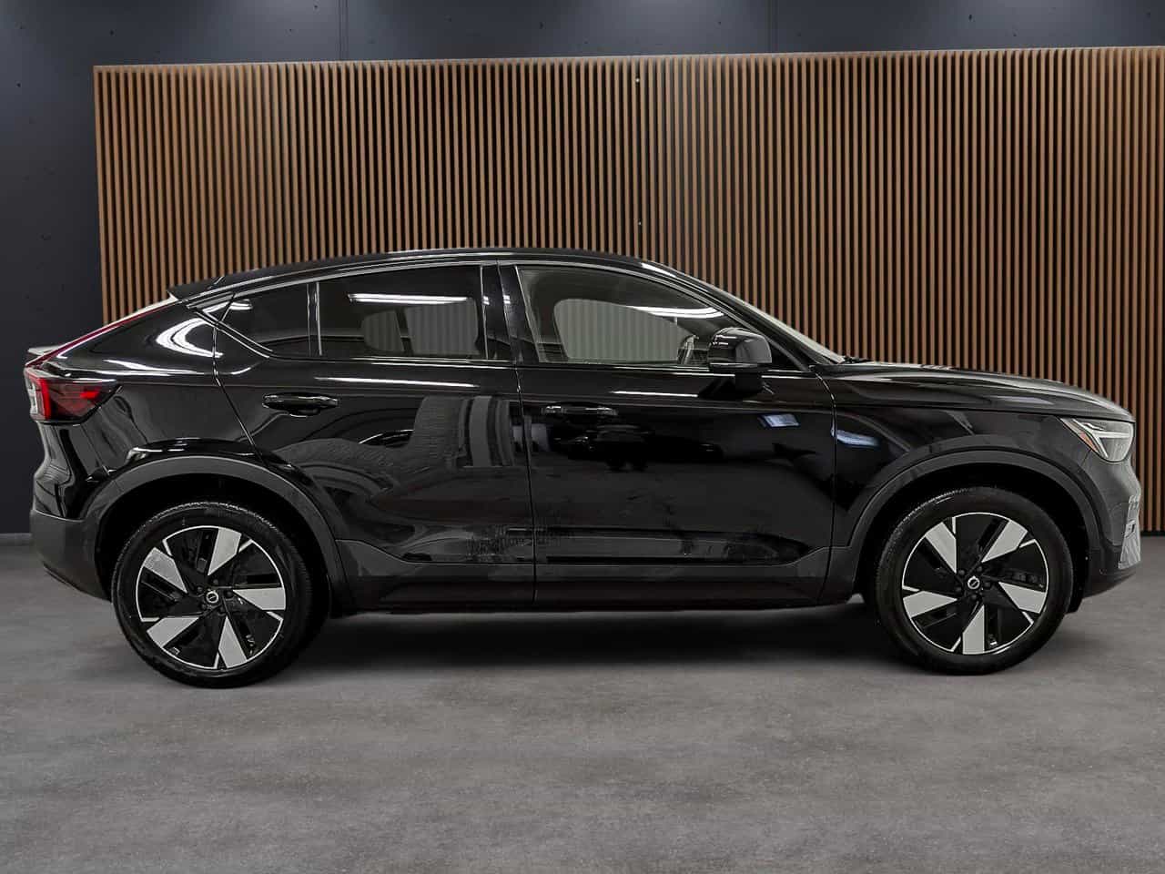 2024 Volvo C40 Recharge Core - Image 7