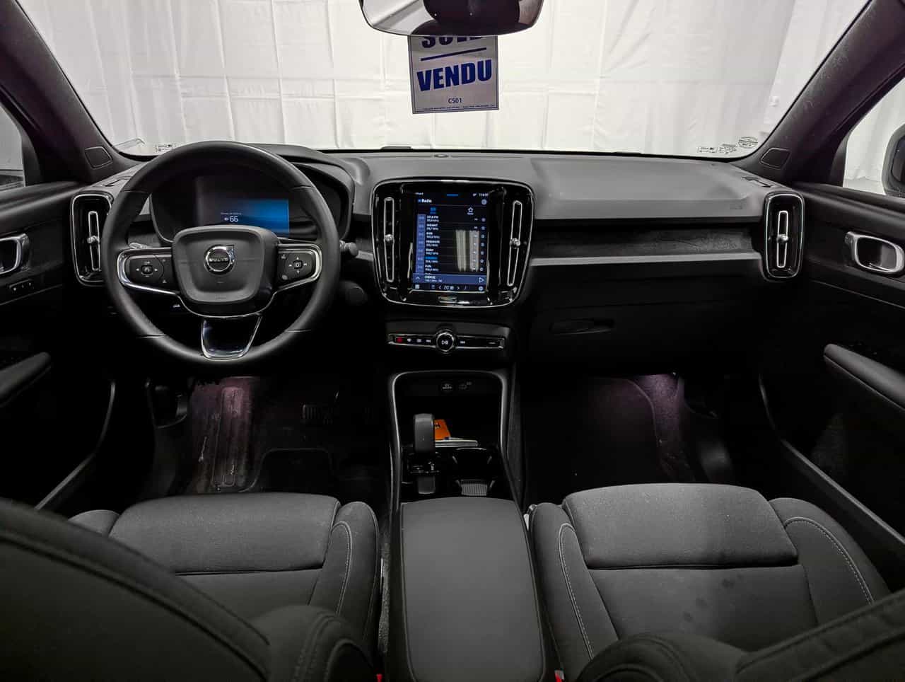 2024 Volvo C40 Recharge Core - Image 12