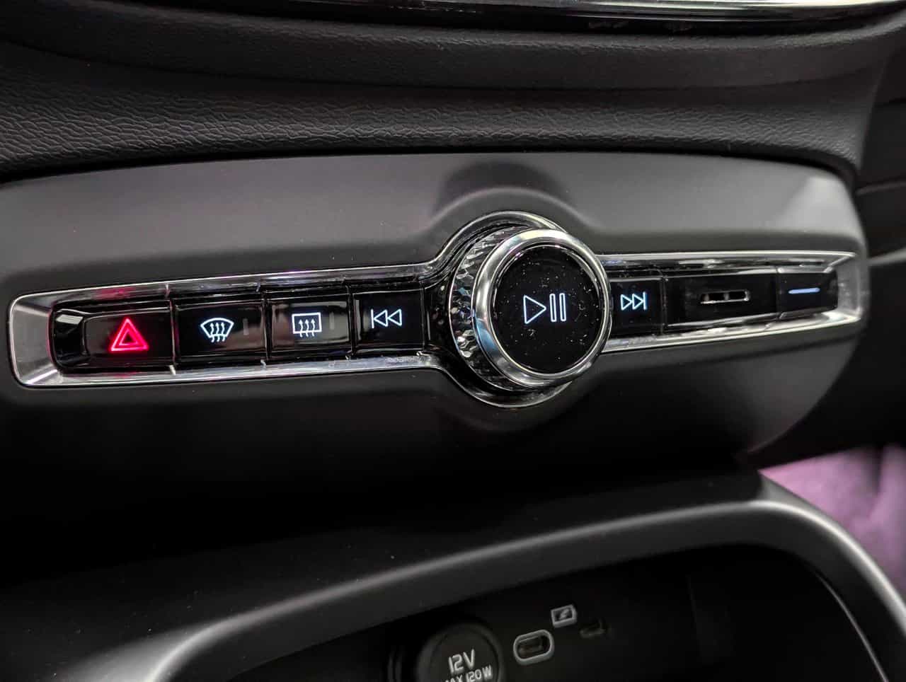 Image 16 Volvo C40 Recharge Core 2024