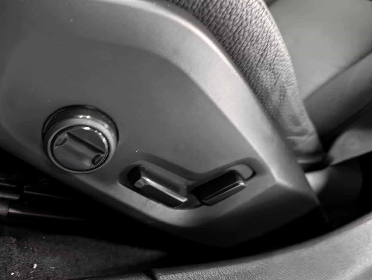 2025 Volvo V90 Cross Country B6 - CC Plus - Image 11