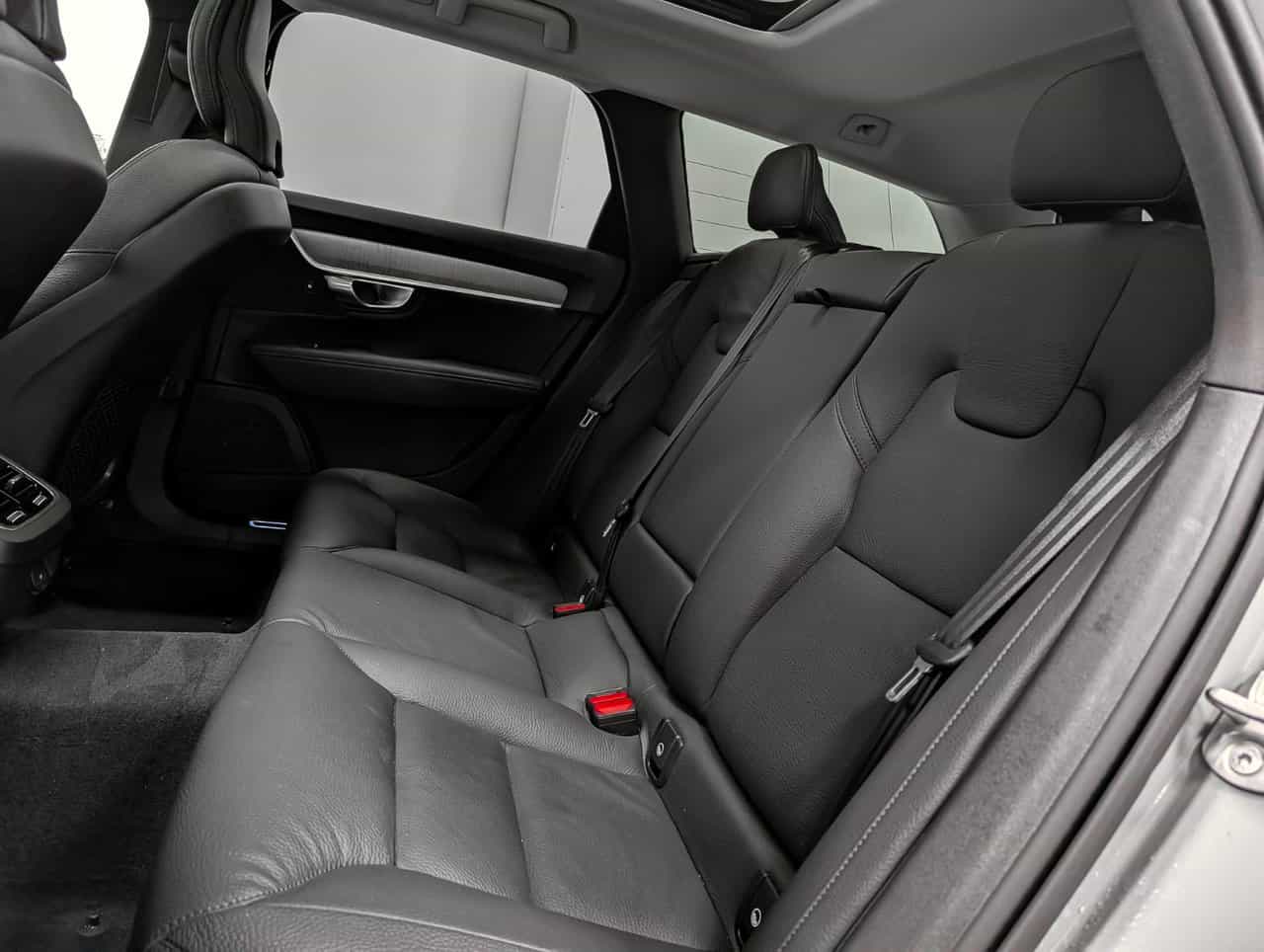 2025 Volvo V90 Cross Country B6 - CC Plus - Image 12