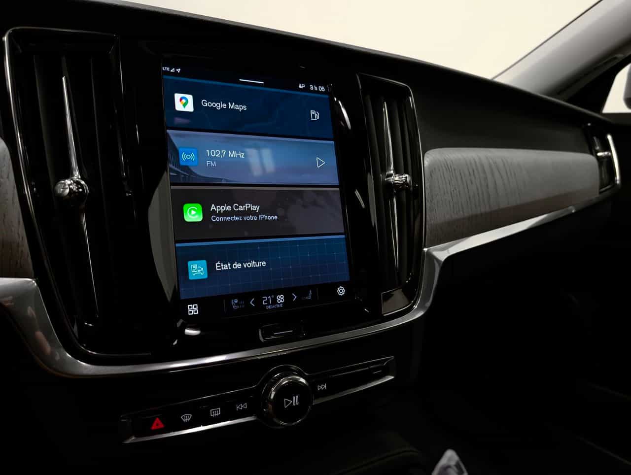 2025 Volvo V90 Cross Country B6 - CC Plus - Image 15