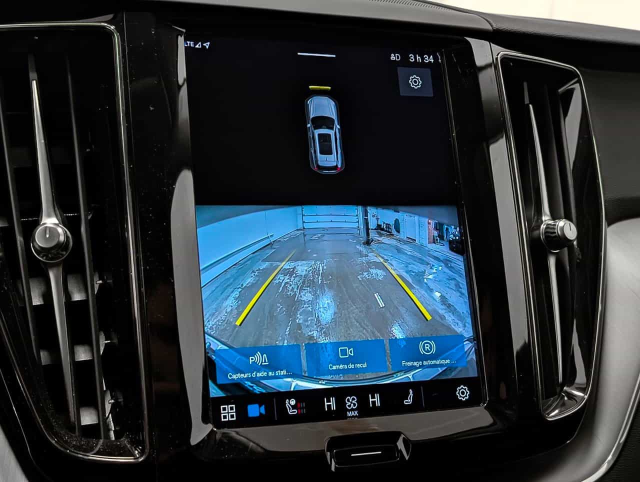 Image 15 Volvo XC60 Core B6 2023