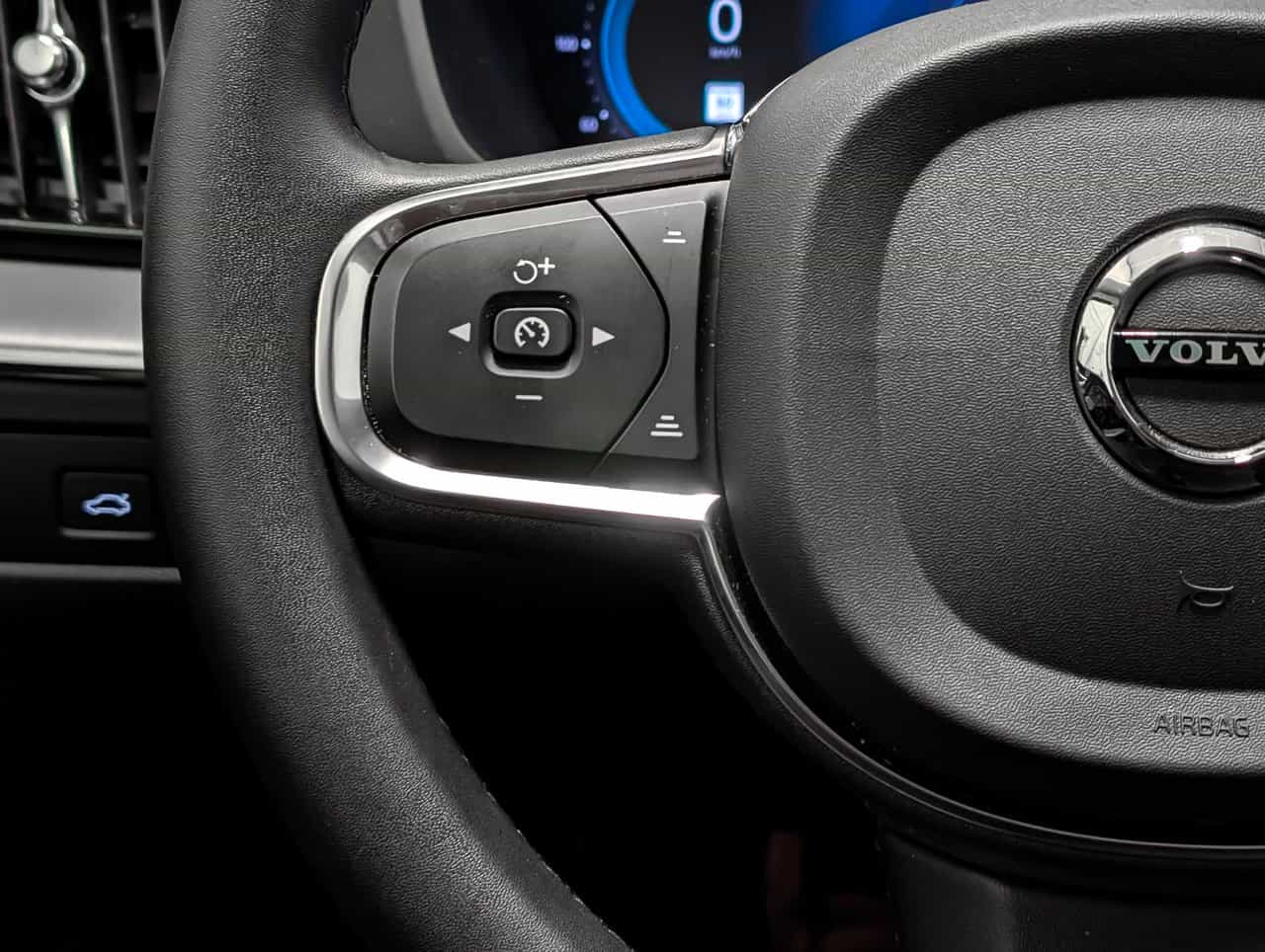 2023 Volvo XC60 Core B6 - Image 18