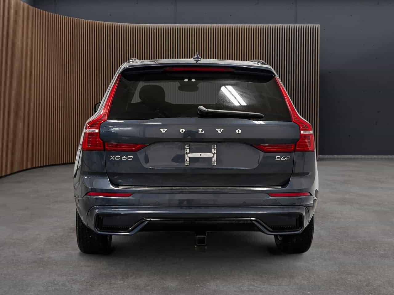 Image 6 Volvo XC60 Plus Dark B6 2023