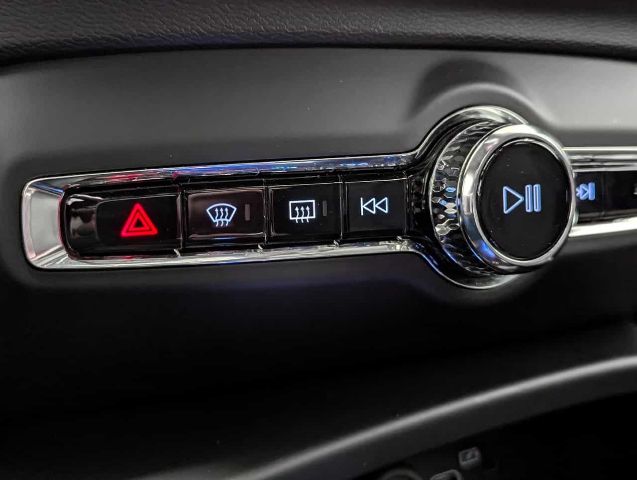 Image 13 Volvo XC40 B5 - Plus 2025