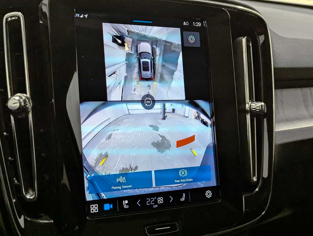 Image 16 Volvo XC40 B5 - Plus 2025